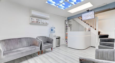 Simply Clinics - Shepherds Bush image 3