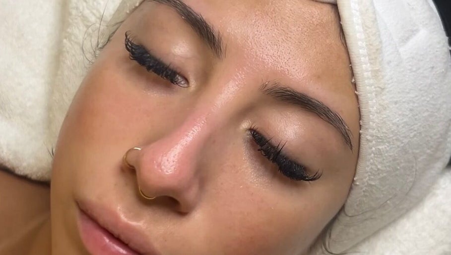 A woman enjoys a facial treatment at Studio Beauté Deluxe (Vibras Salon d’Ésthetique), Montréal, Québec, CA.