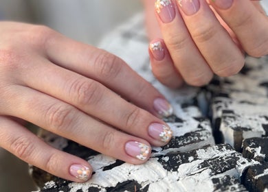 Smukke blomsternails på My Nails CPH i Rødovre, DK. Perfekt manicure til hverdagsglamour.