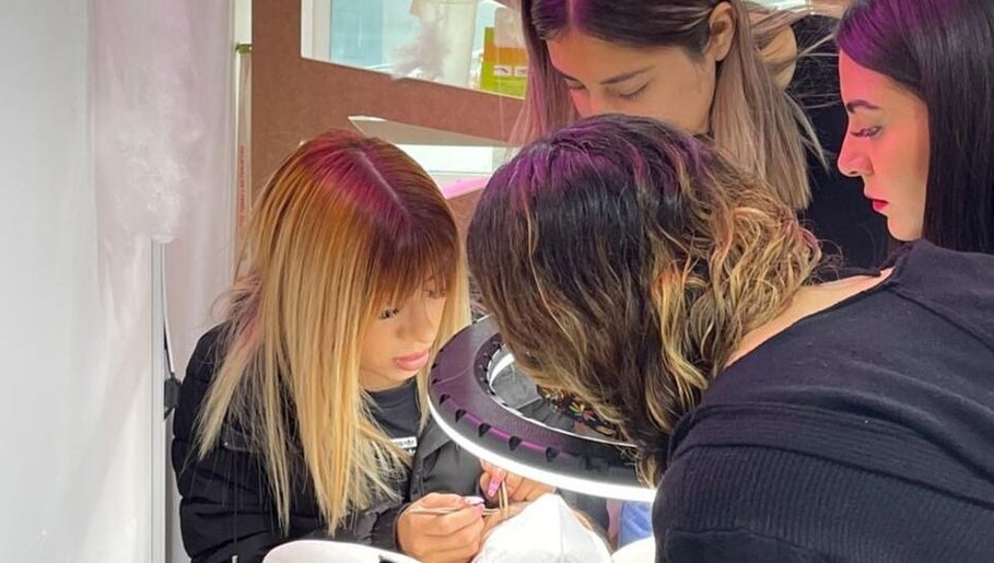 Capacitación en Baby lashes- extensiones de pestañas en Ciudad De México, Ciudad De México, MX.