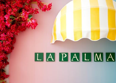 Bright yellow awning above 'La Palma Beauty House' sign, الرياض, منطقة الرياض, SA.