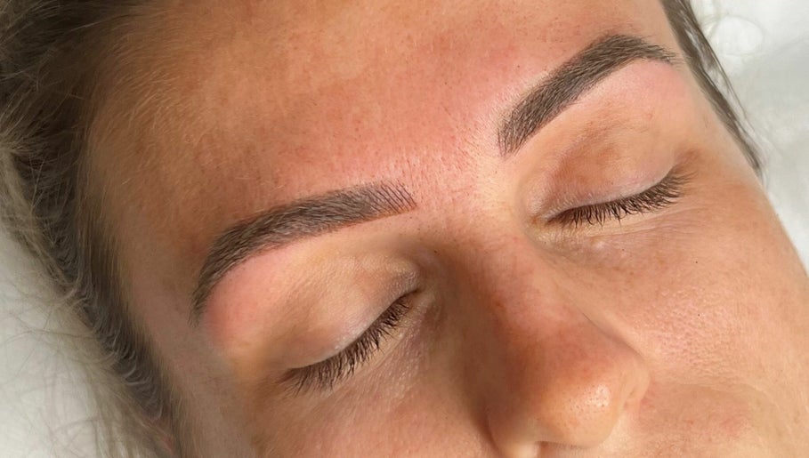 HM Brows Makeup and Beauty image 1