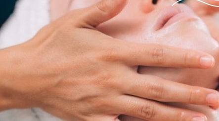 علاج تدليك الوجه في صالون سليندر ليديز | خدمة منزلية، دبي، دبي، AE.