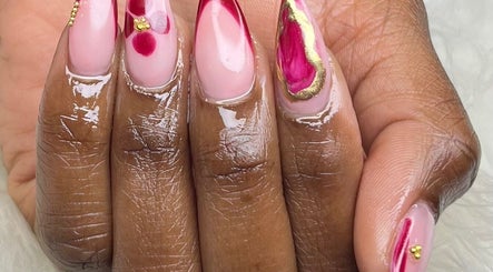 Gambar NTHD - Ailis Braids & Nails 3