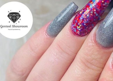 Stylish glitter nails at Genteel Showroom Witbank, Emalahleni, Mpumalanga, ZA, showcasing vibrant creativity.