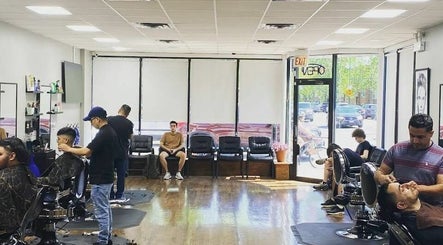 Manny’s Barber Shop billede 3