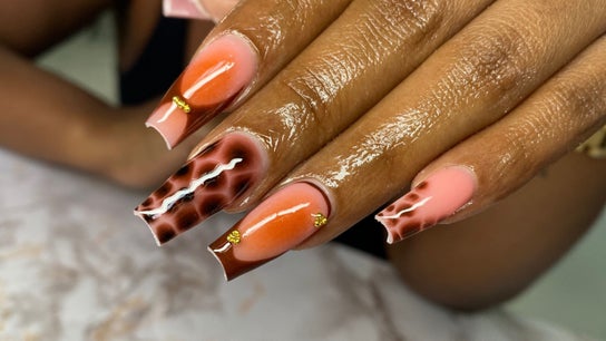 Atinas’ Nail Studio