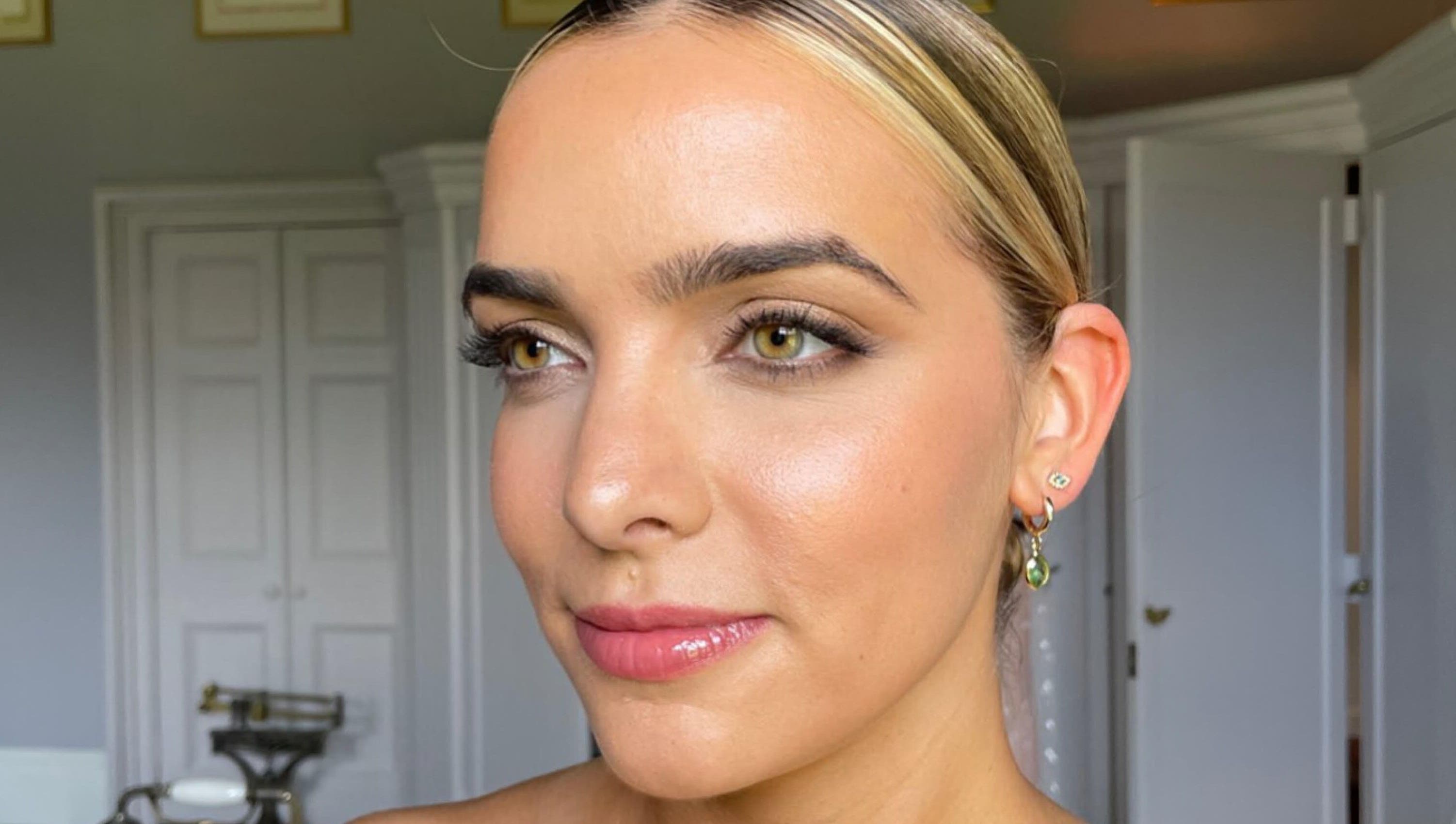 Elegant makeup look by Kellie Fitzgibbon Makeup & Lash Artist in Stepaside, County Dublin, IE.