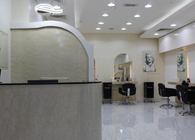 Modern interior of Kals Ladies Salon, Dubai, Dubai, AE, featuring sleek chairs and stylish decor.