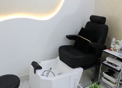 Elegant pedicure chair at Kals Ladies Salon, Dubai, Dubai, AE showcases tranquility and premium services.