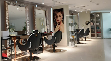 Revive Ladies Beauty Center зображення 3