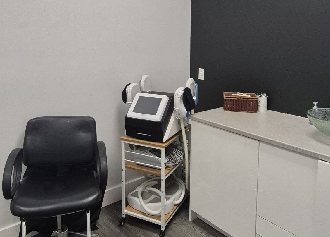 Modern treatment room at Body Sculpting By Jenn, Peterborough, Ontario, CA with advanced equipment and elegant decor.