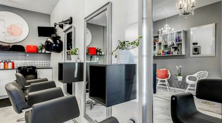 Imagen 2 de Carin's Hair Studio