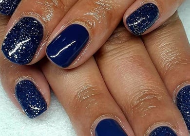 Shellac Gel Manicure – Laura's Beauty Touch
