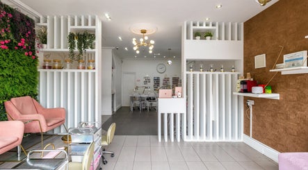 Blush Nail Bar imaginea 3