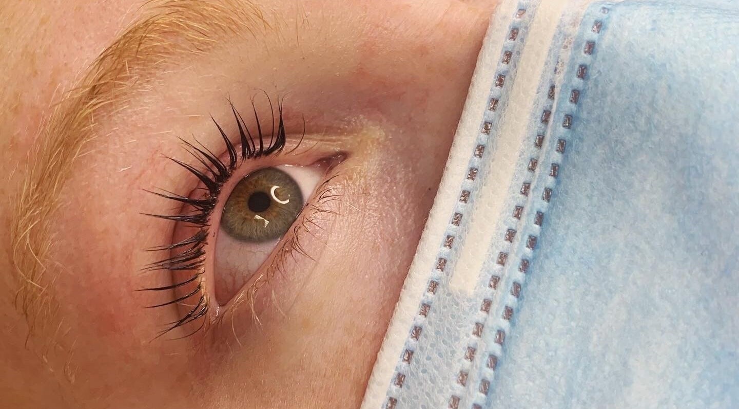 Close-up of eyelash extensions at Sidney Aesthetics, Owen Sound, Ontario, CA, showcasing detailed lash work.