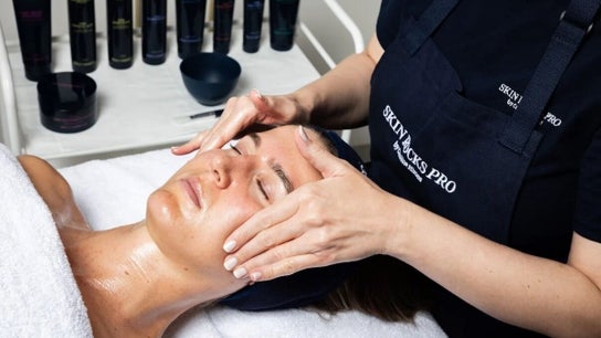 Sophie Saunders Cheltenham Skin Clinic