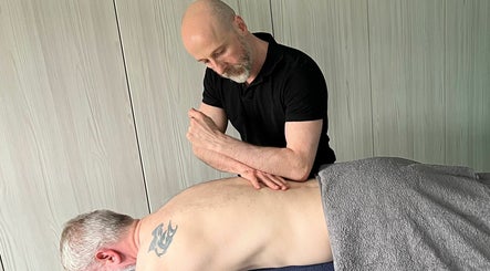 Paul Massage at Home
