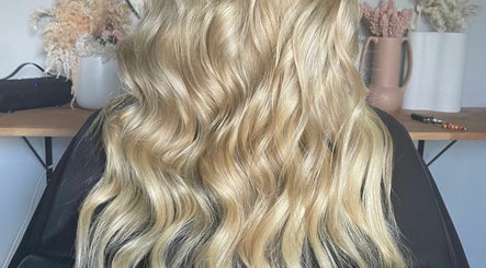 Hair Extensions by Natalie – kuva 3
