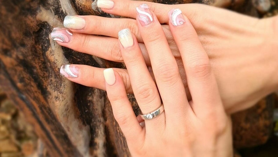 HUGHES IN NAILS image 1