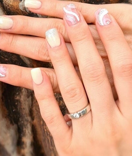 HUGHES IN NAILS image 2