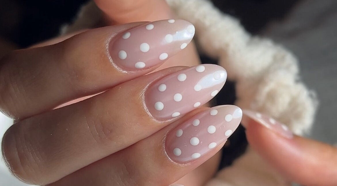 Polka dot nail art at RL Mini Studio, Belfast, Northern Ireland, GB. Beautiful manicure design.
