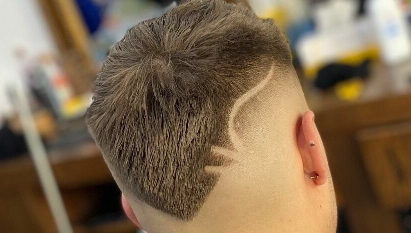 Fade Pro  Barber image 1