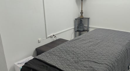 Immagine 2, RenewU Total Body Care - Whitehall Road Main Road St.Michael