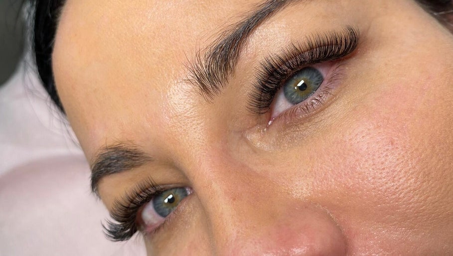 Endless Lash image 1
