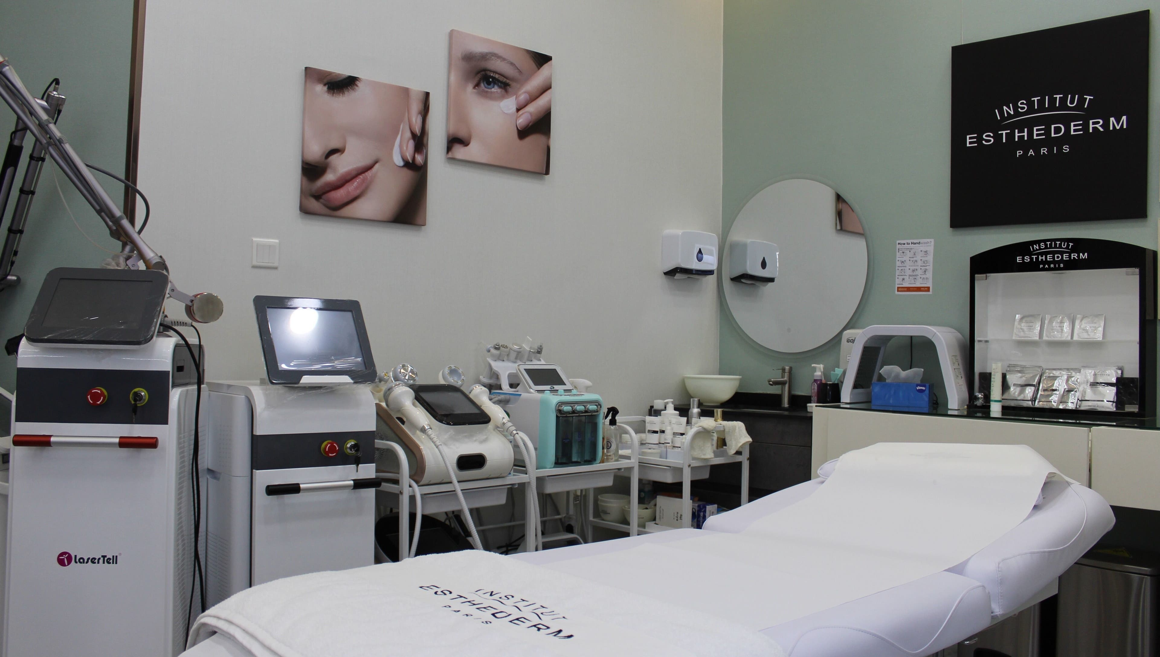 State-of-the-art treatment room at Renew and Revive Polyclinic in Dubai, Dubai, AE, showcasing advanced skincare technology.
