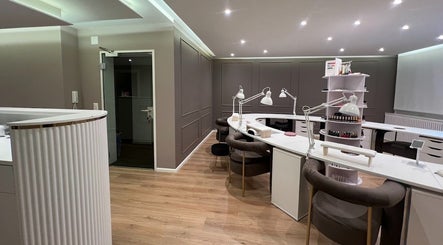 Swiss Beauty Nails Basel obrázek 2