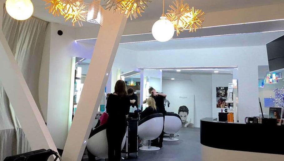 صورة HOB Salon 1
