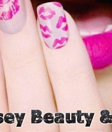 Lindsey Beauty & Nails  – obraz 2