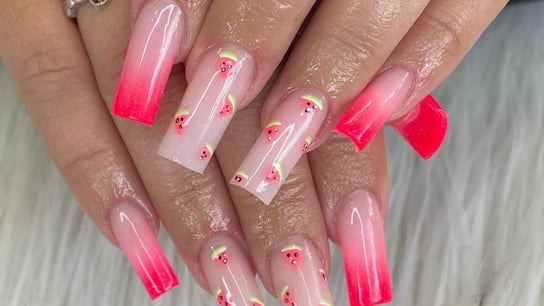 Amica’s nails and beauty