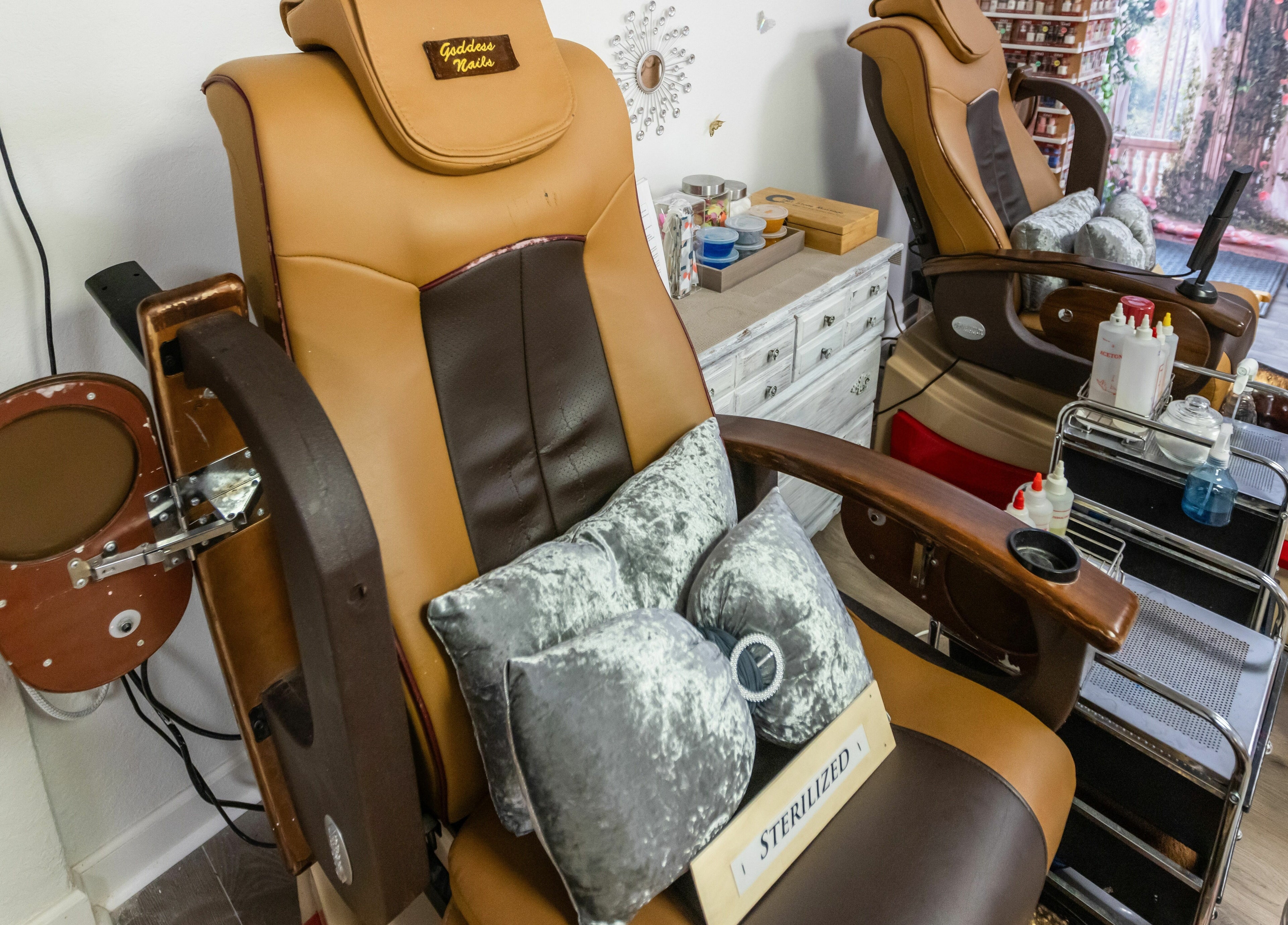 Luxury pedicure chair at Goddess Nails and Spa.LLC in West Allis, Wisconsin, US, showcasing premium relaxation.
