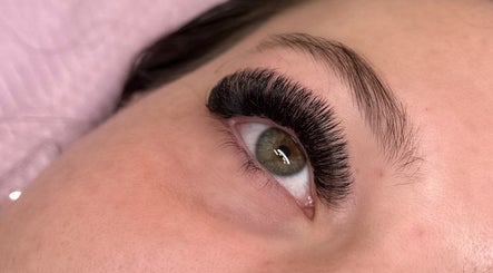 Eye’Lashed Beauty Bar, bilde 3