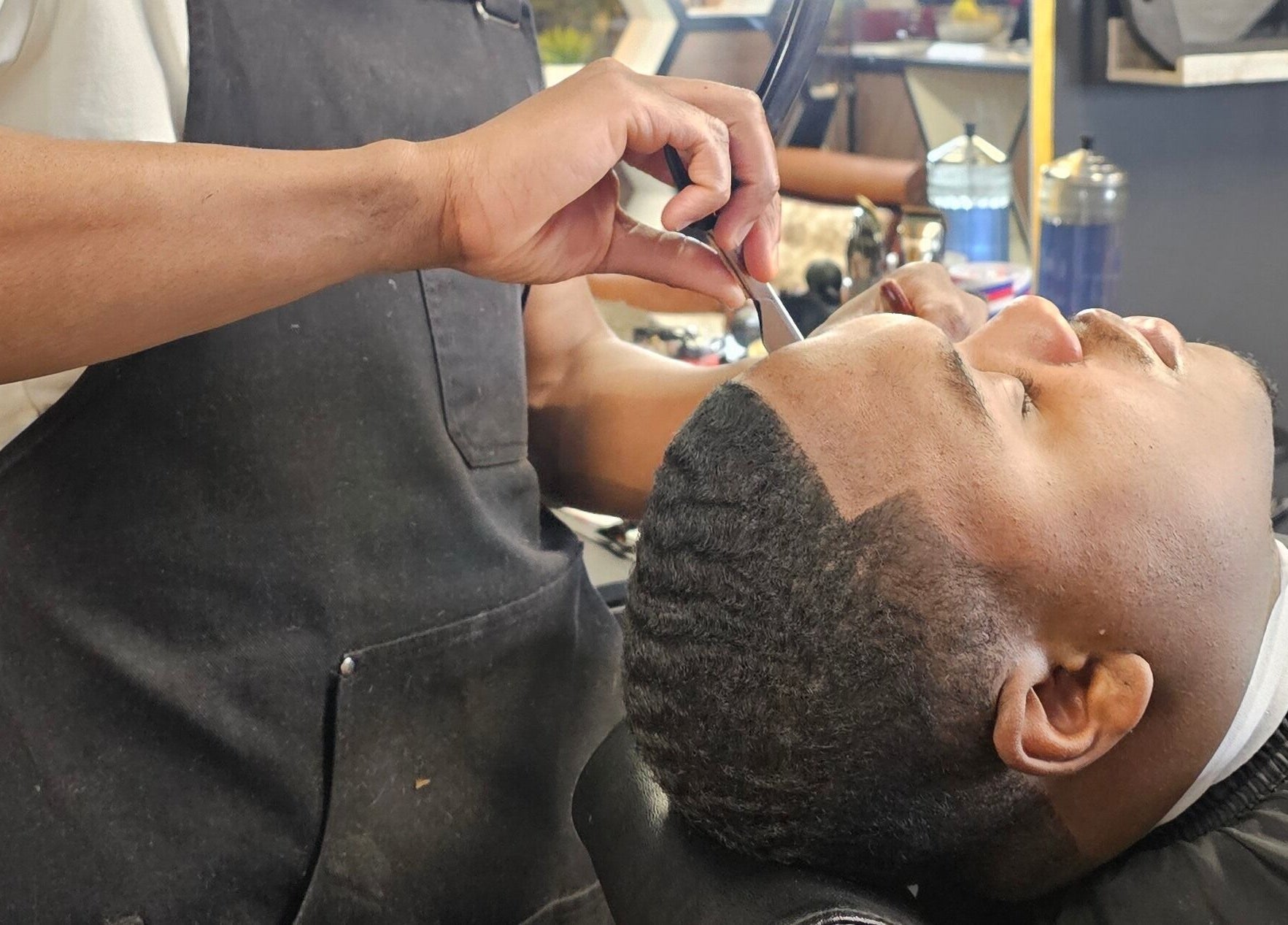 Presis barbering hos Lobos Barbershop Trondheim, Trondheim, Trøndelag, NO.