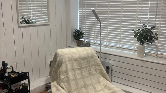 Katie Wilkins Lashes & Brows