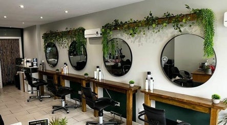 Lucy Lou's Hair and Beauty Ltd