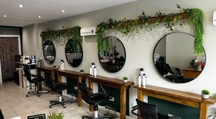 Lucy Lou's Hair and Beauty Ltd image 2