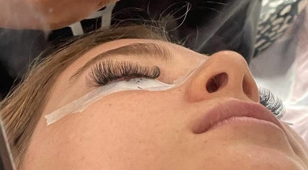 Mollslashesx  image 2