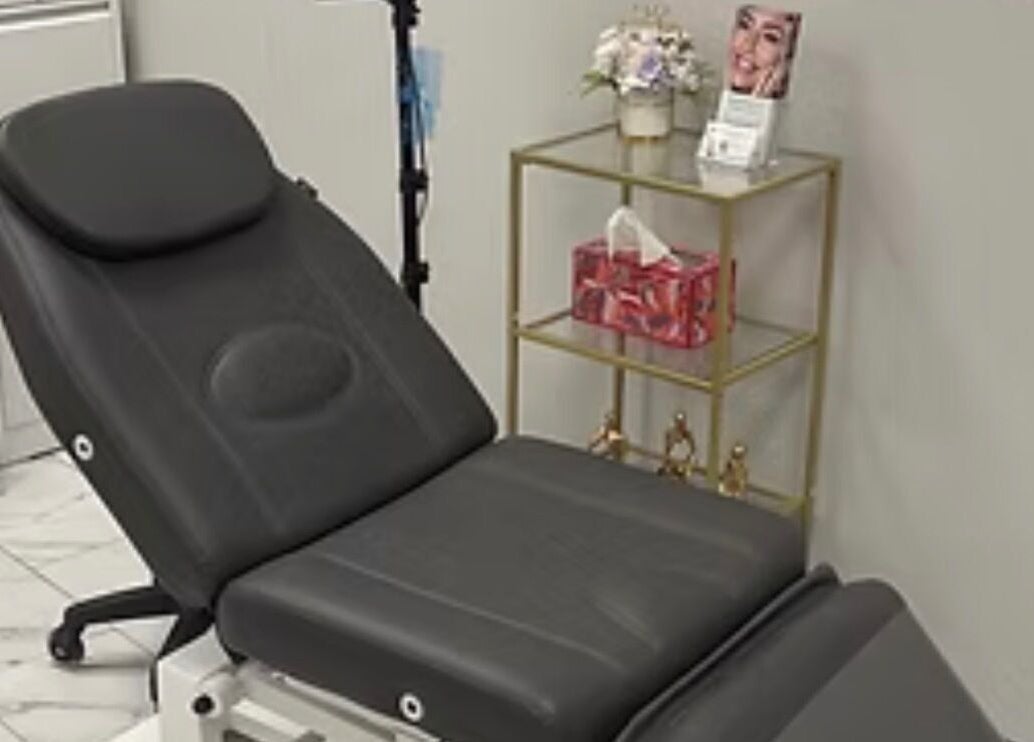 Comfortable treatment chair at EverlastInk Beauty, Inc. in Copiague, New York, US. Ideal for wellness services.