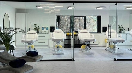 Belle Femme Aesthetics & Training Academy image 2