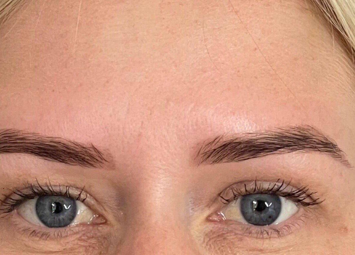 Beautifully shaped eyebrows at Oxley Aesthetics, Hemel Hempstead, England, GB.