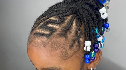 Suki.By.Kim (Afro Mobile Hairdresser) image 3