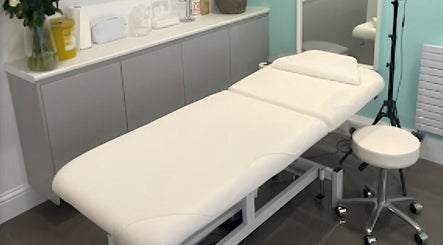 Tiffany MacDonald Advanced Skincare, Laser & Aesthetics obrázek 2
