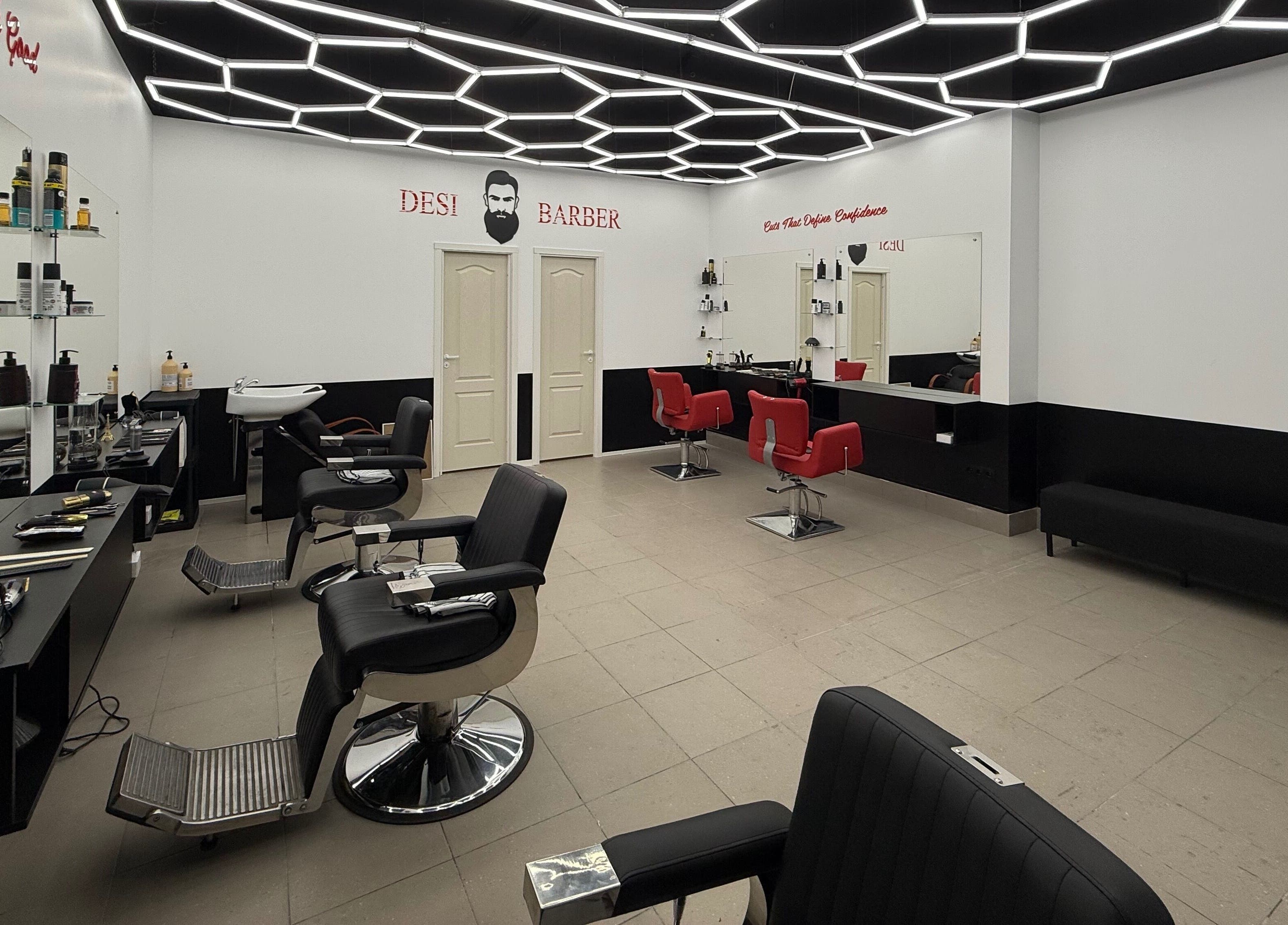 Chic interior of Desi (Āgenskalna Tirgus) barbershop in Rīga, LV with stylish chairs and mirrors.