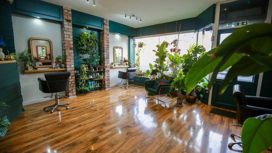 The Ivy Hair Club Inc Beauty & Wellness