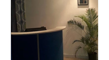 Si'rəniti Therapeutics image 2