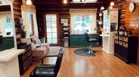 Emerald Grove Salon